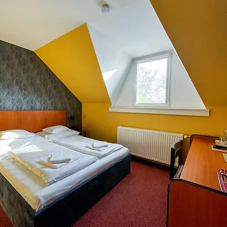Gasthof Kisviza Vendeghaz 2*
